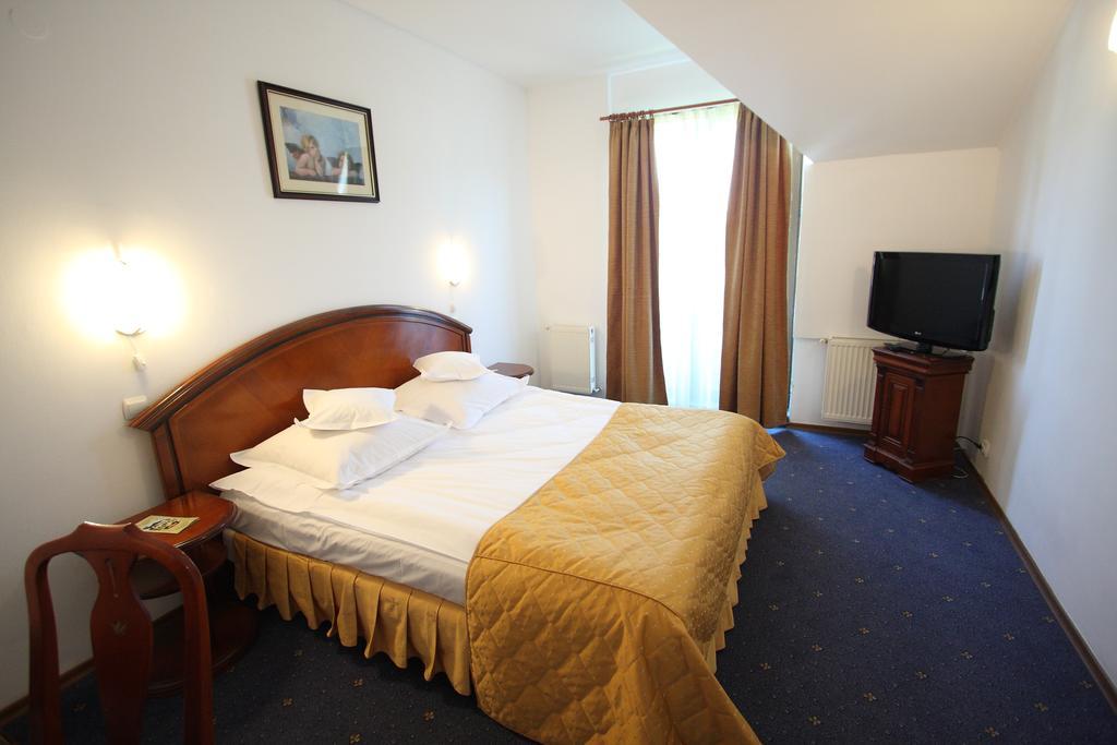 Hotel Ruia Пояна Брашов Екстериор снимка