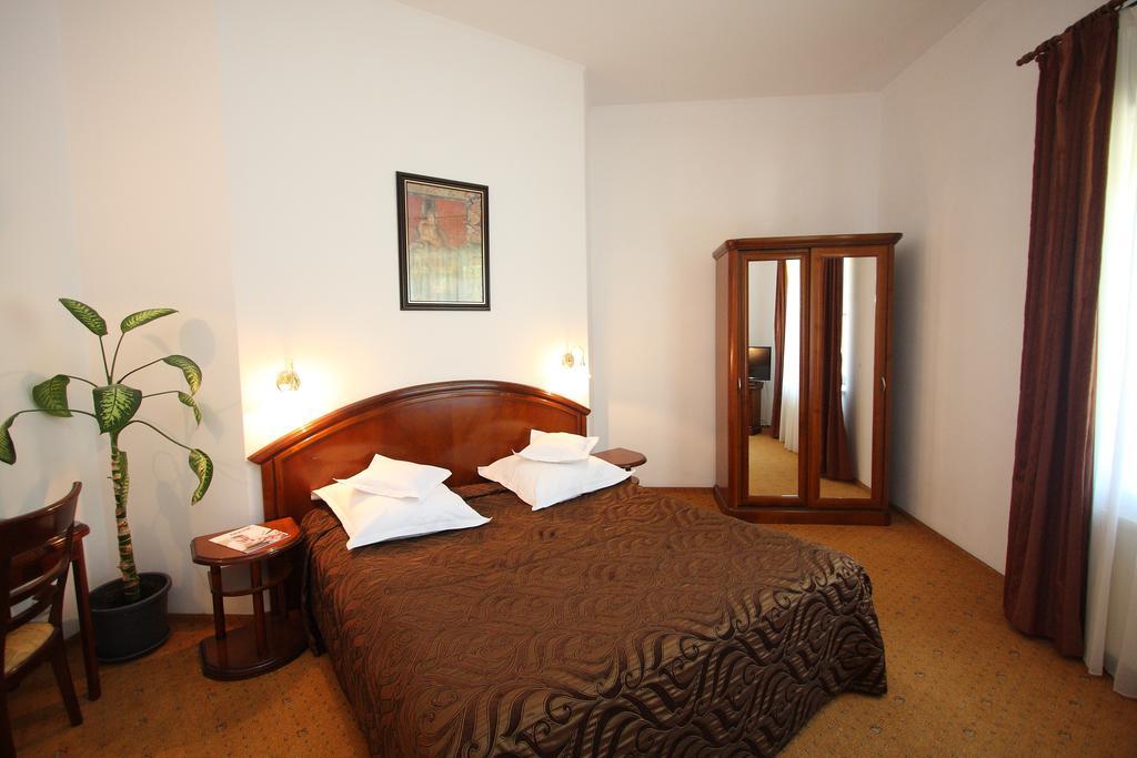 Hotel Ruia Пояна Брашов Екстериор снимка